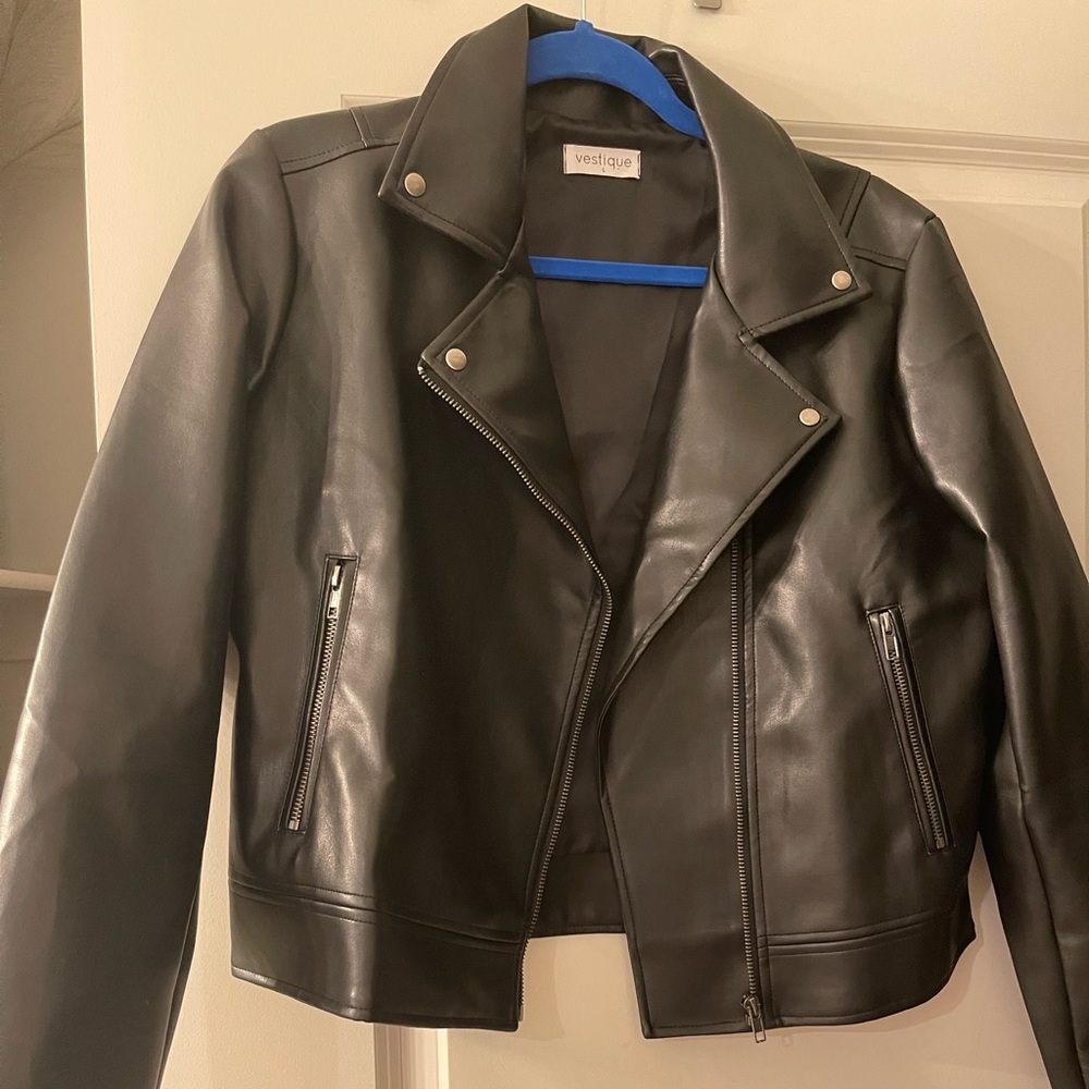 Vestique black leather jacket